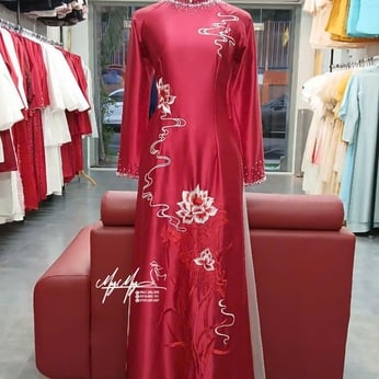 ÁO DÀI BÀ SUI ĐỎ THÊU HOA