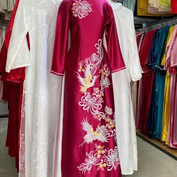 ÁO DÀI SUI HỒNG THÊU HOA CÚC TRẮNG