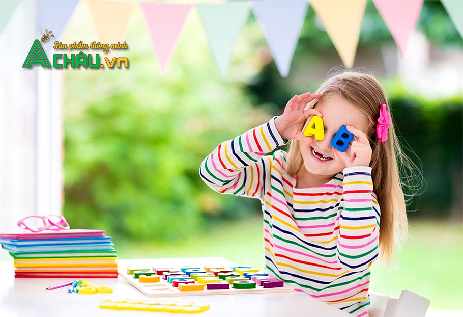 5 lý do bé càng học sớm song ngữ càng tốt 5 lý do bé càng học sớm song ngữ càng tốt