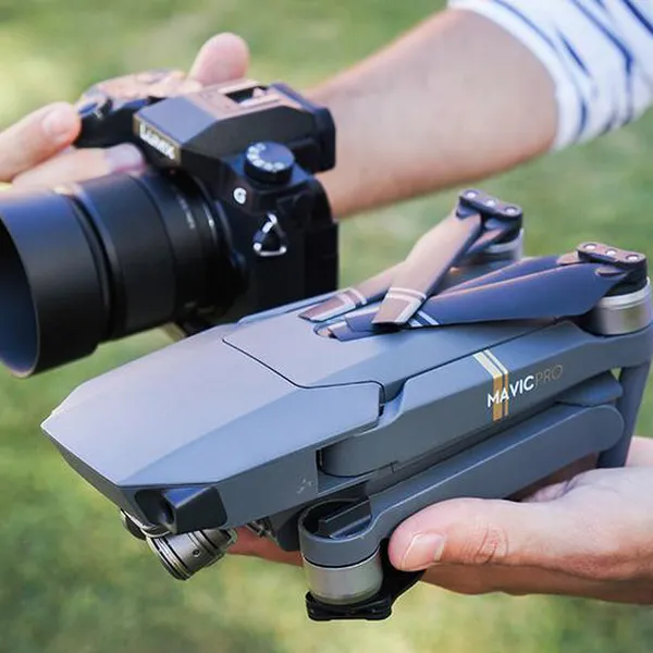 Máy Bay Flycam AC 01