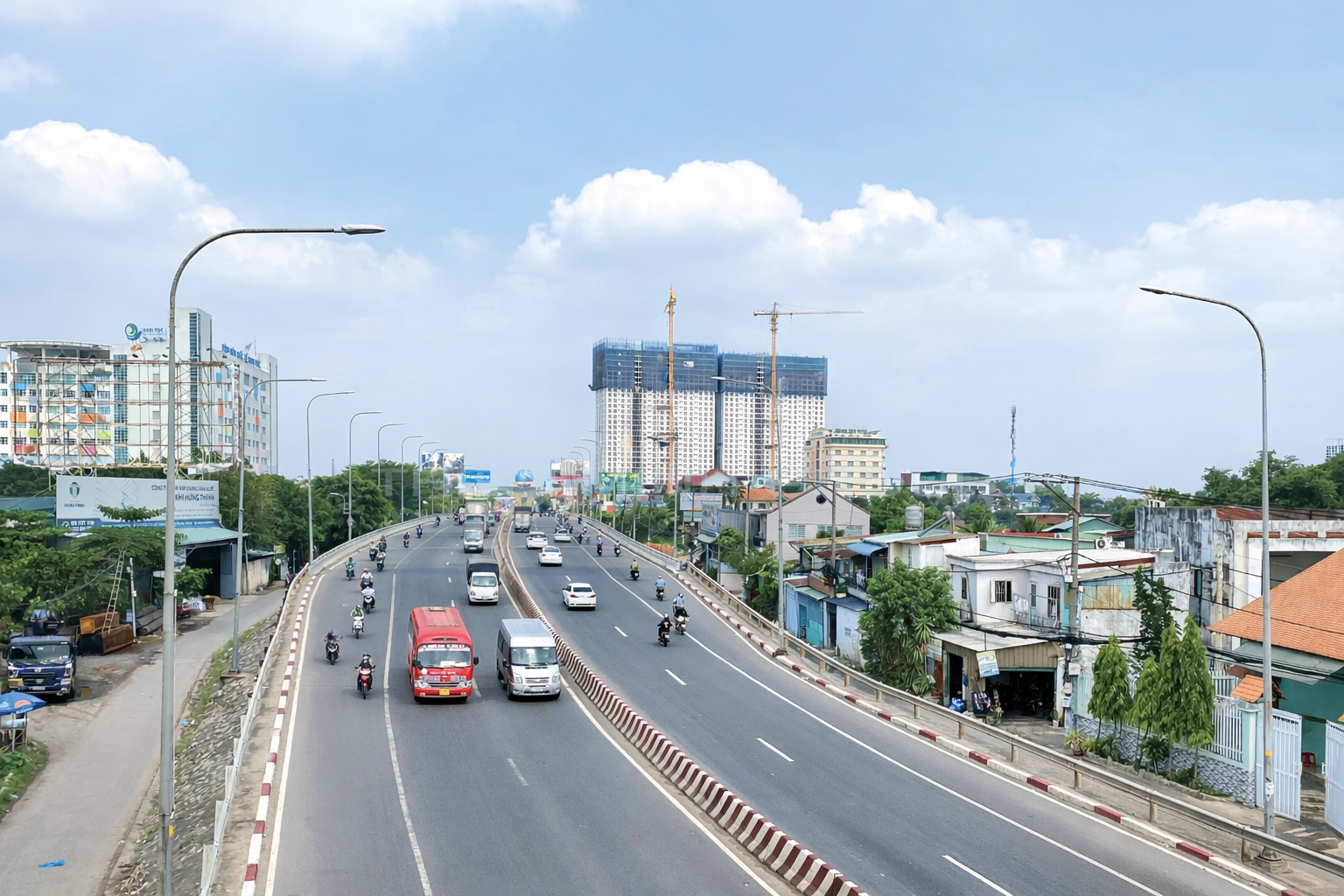 Hệ thống chiếu sáng giao thông – Đèn Led Philips hướng đến đô thị thông minh Hệ thống chiếu sáng giao thông – Đèn Led Philips hướng đến đô thị thông minh