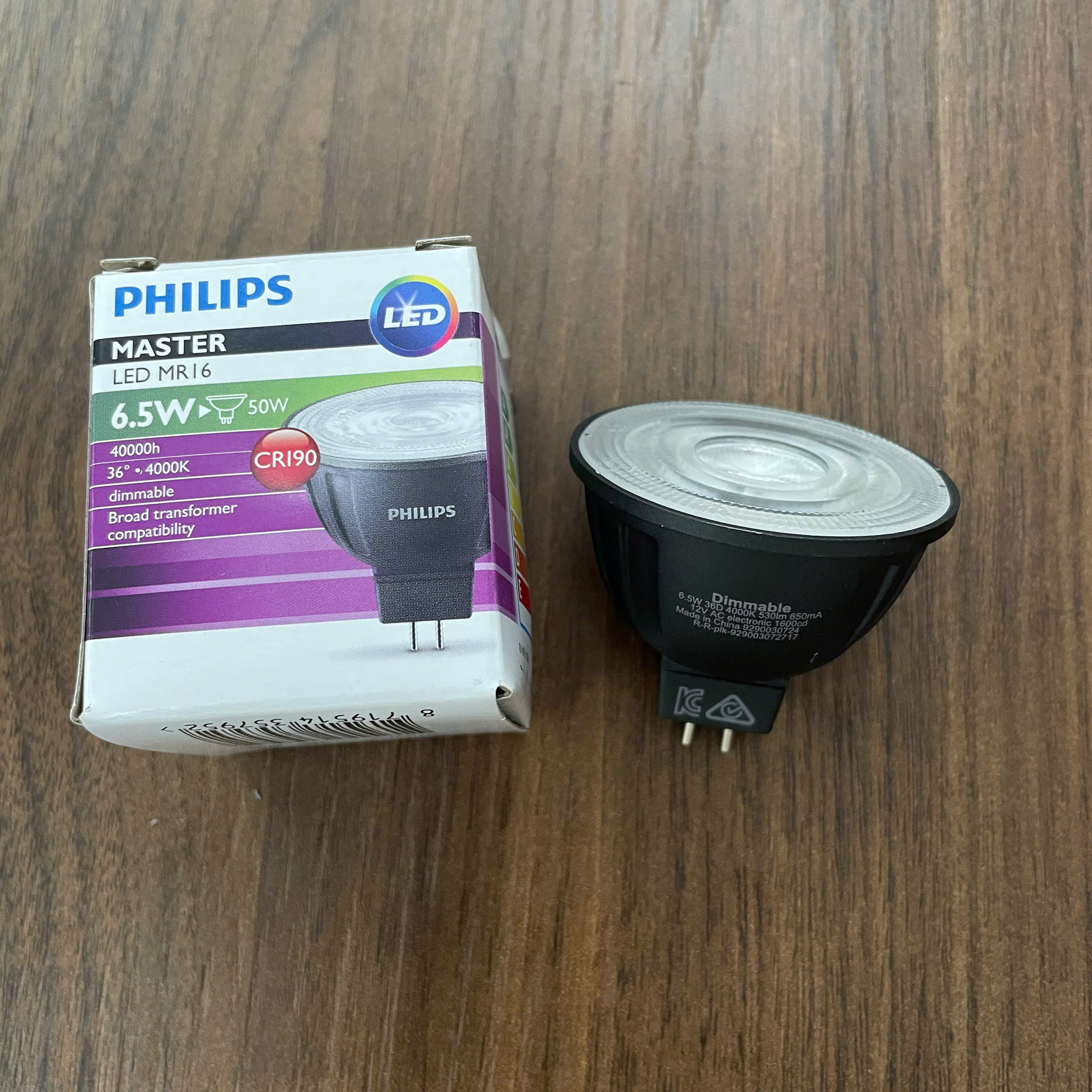 Đèn LED Philips SL190 9W D90