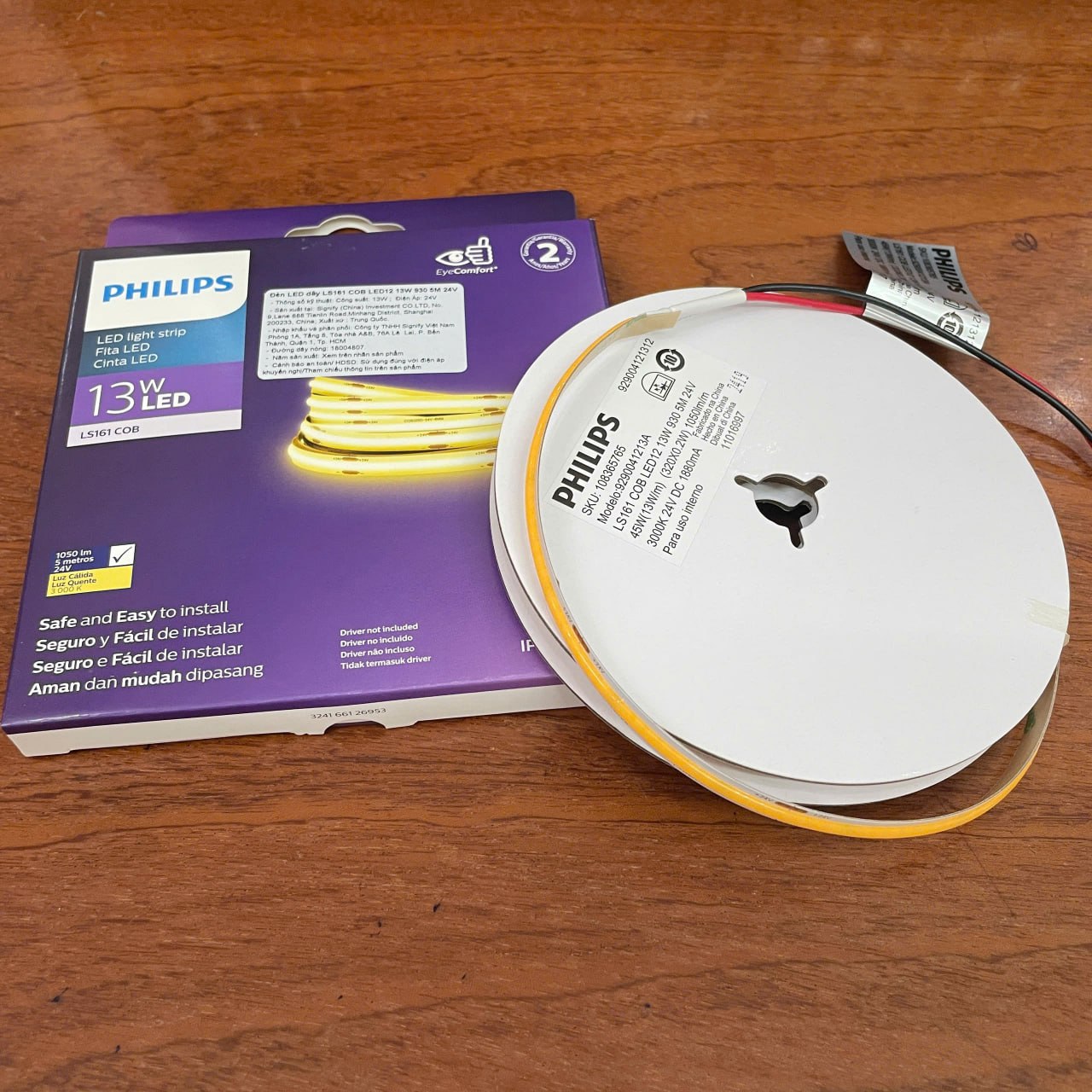 Đèn trang trí LED dây Philips oval LS161 COB LED12 kiến tạo không gian tinh tế