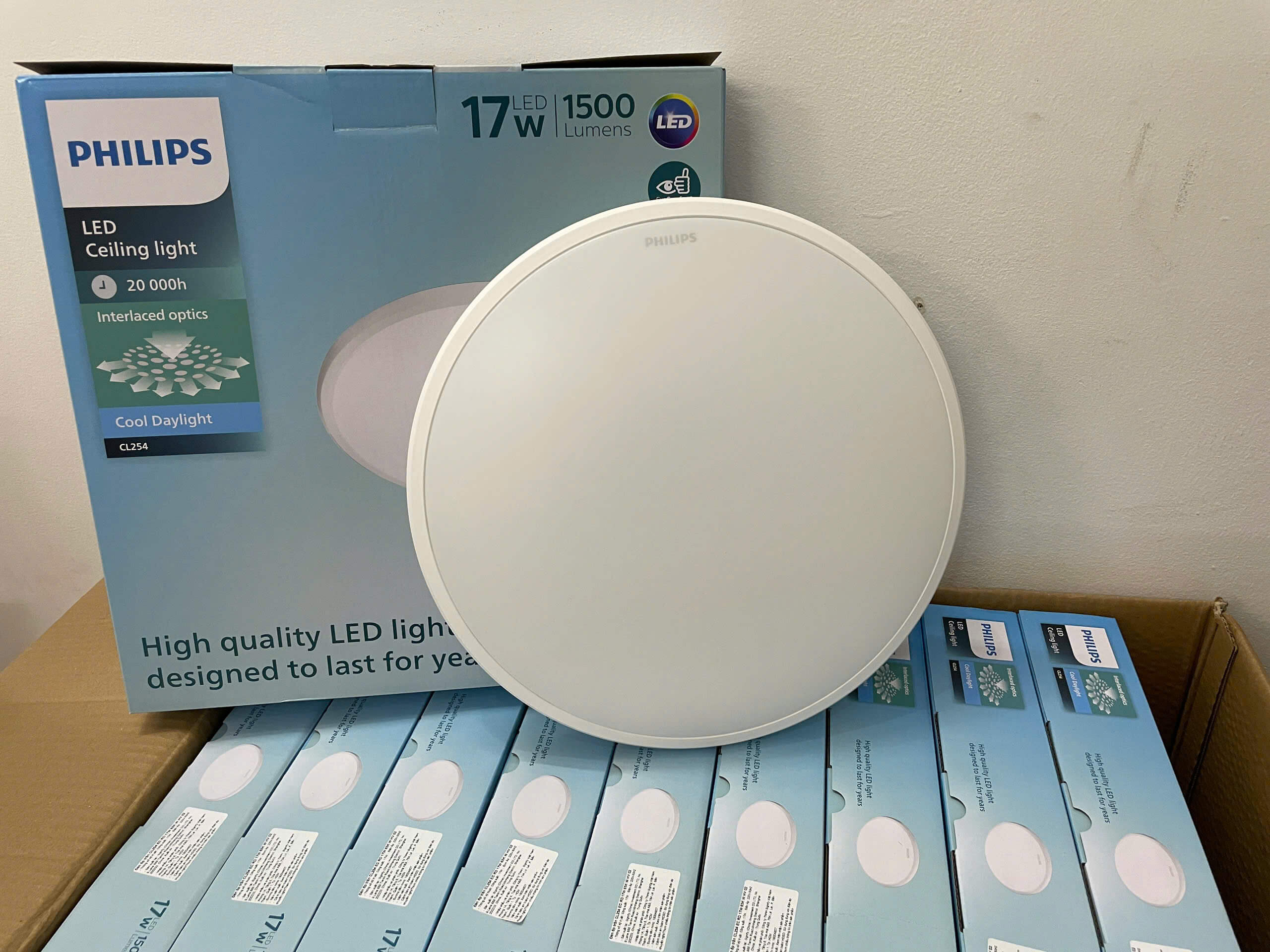 Đèn ốp trần ban công LED Philips phong cách sống hiện đại
