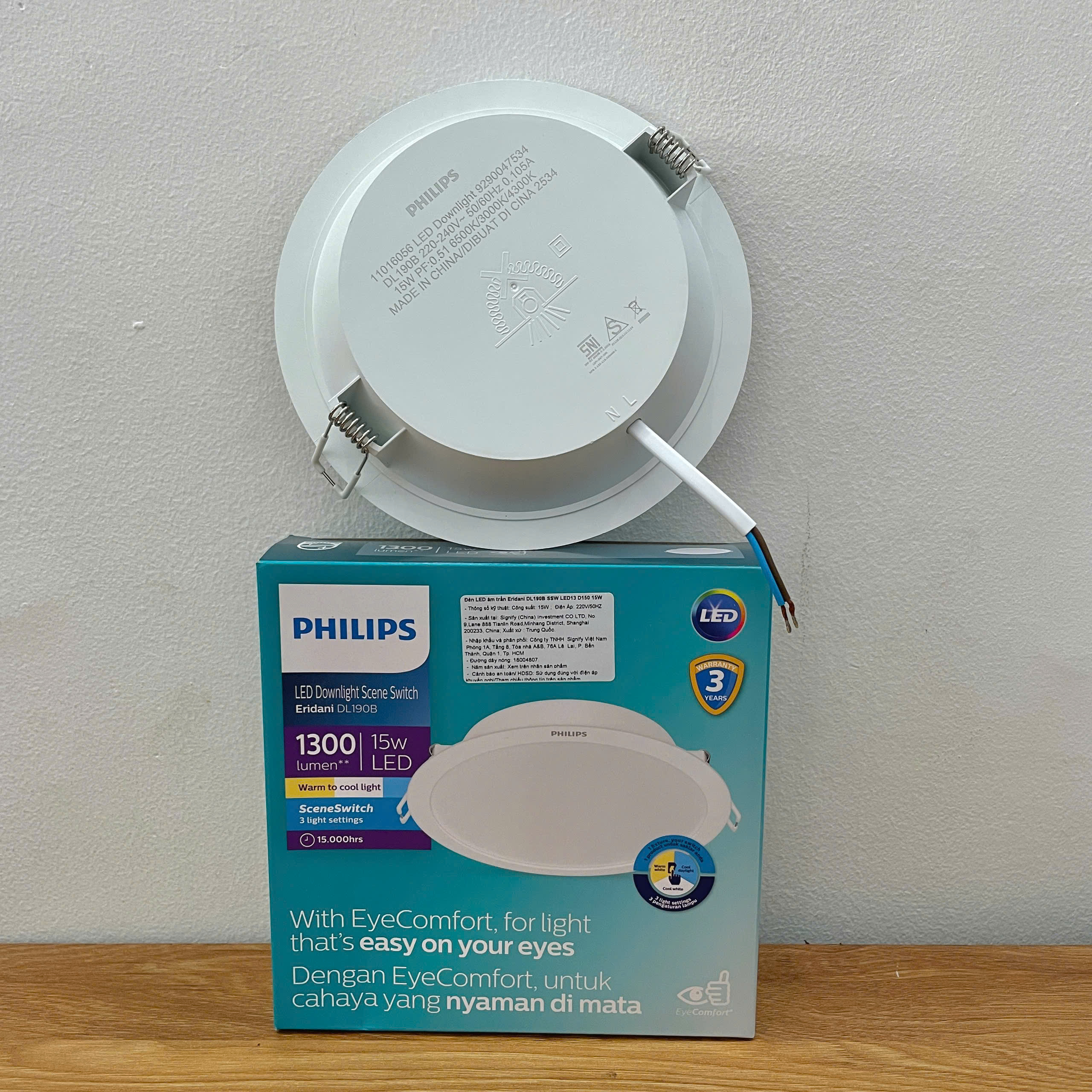 Ánh sáng đa sắc thái Đèn downlight âm trần đổi màu Led Philips Eridani.