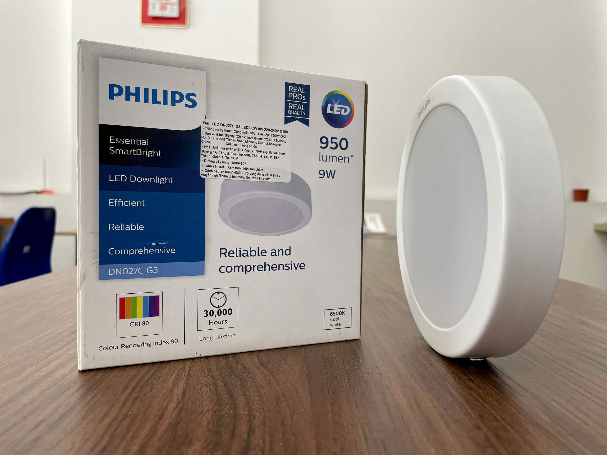 Chi tiết mặt sau Đèn downlight ốp trần lắp nổi Led Philips DN027C.