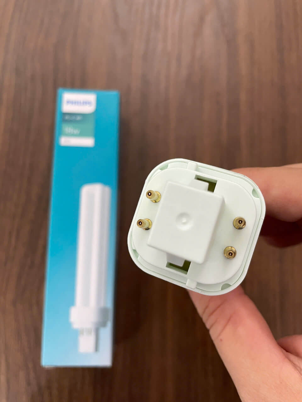 Công nghệ Philips MASTER PL-C 18W/840/4P