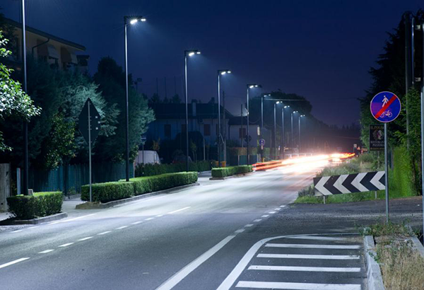 Bảo vệ môi trường đô thị với đèn đường Led chiếu sáng Bảo vệ môi trường đô thị với đèn đường Led chiếu sáng