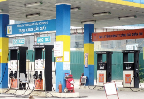 Đèn phòng chống cháy nổ được lắp đặt tại các trạm xăng dầu