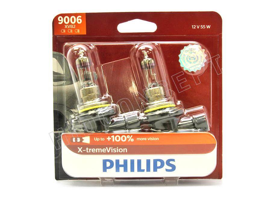 Bóng đèn pha ôtô/ xe hơi Philips Halogen HB4 9006 XV 12V 55W P22d S2 tăng sáng 100%, sáng vàng 3500K Bóng đèn pha ôtô/ xe hơi Philips Halogen HB4 9006 XV 12V 55W P22d S2 tăng sáng 100%, sáng vàng 3500K