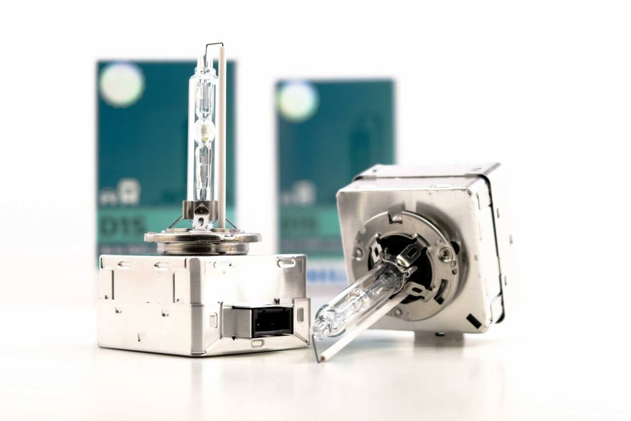 Bóng đèn pha ôtô / xe hơi Philips ULTIMATE WHITE LED D1S 85415 85V 35W ánh sáng 5000K Bóng đèn pha ôtô / xe hơi Philips ULTIMATE WHITE LED D1S 85415 85V 35W ánh sáng 5000K