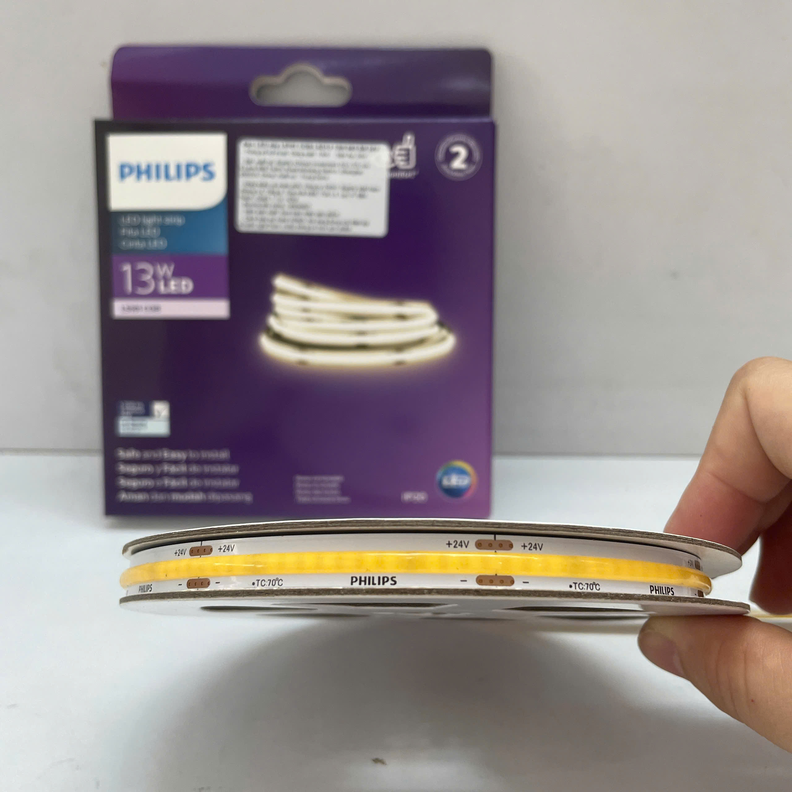 Dải sáng đồng nhất từ Đèn LED dây Philips oval LS161 COB