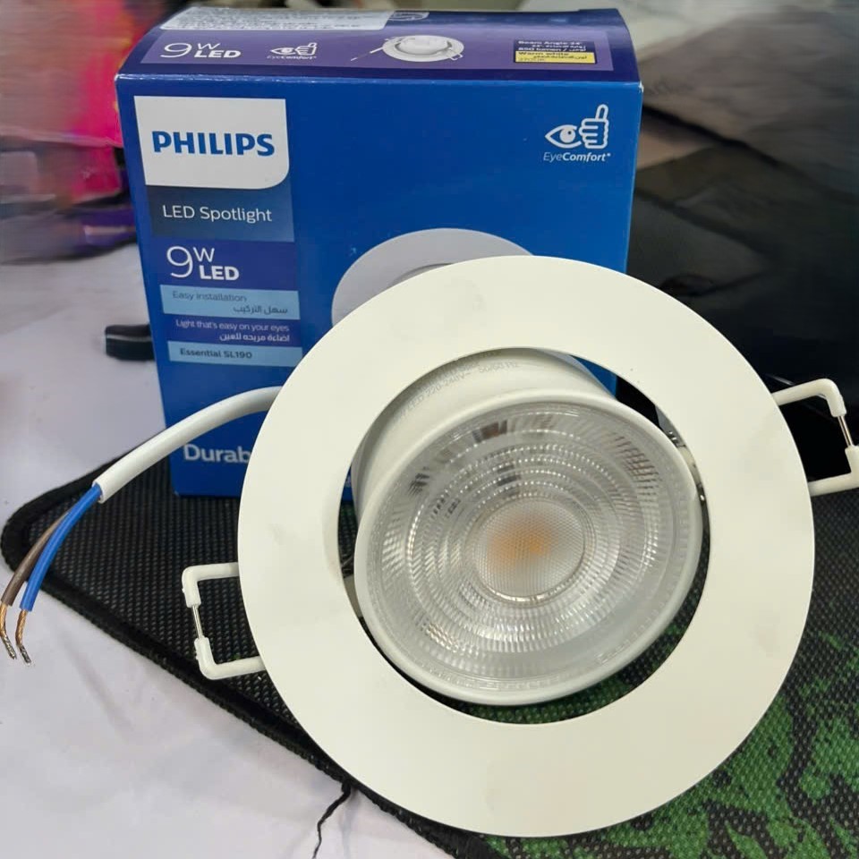 Không gian sang trọng với Đèn downlight âm trần chiếu điểm LED Philips SL190