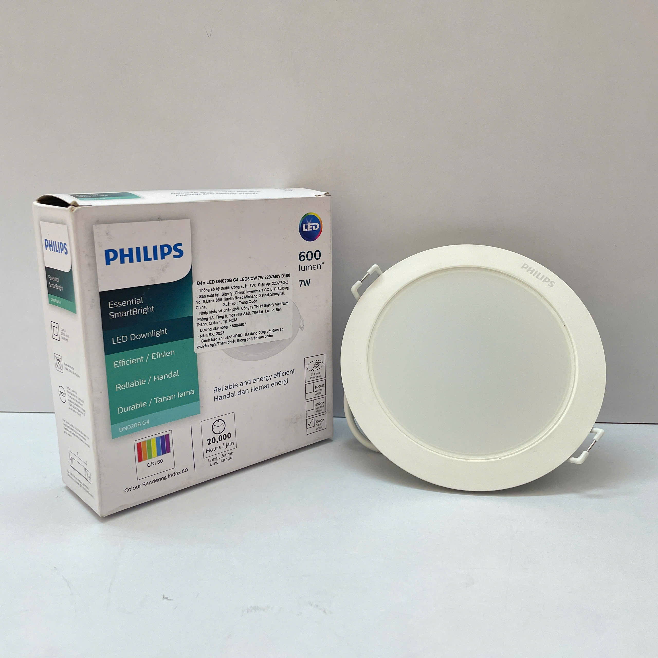Phong cách sống cao cấp với đèn downlight âm trần Philips