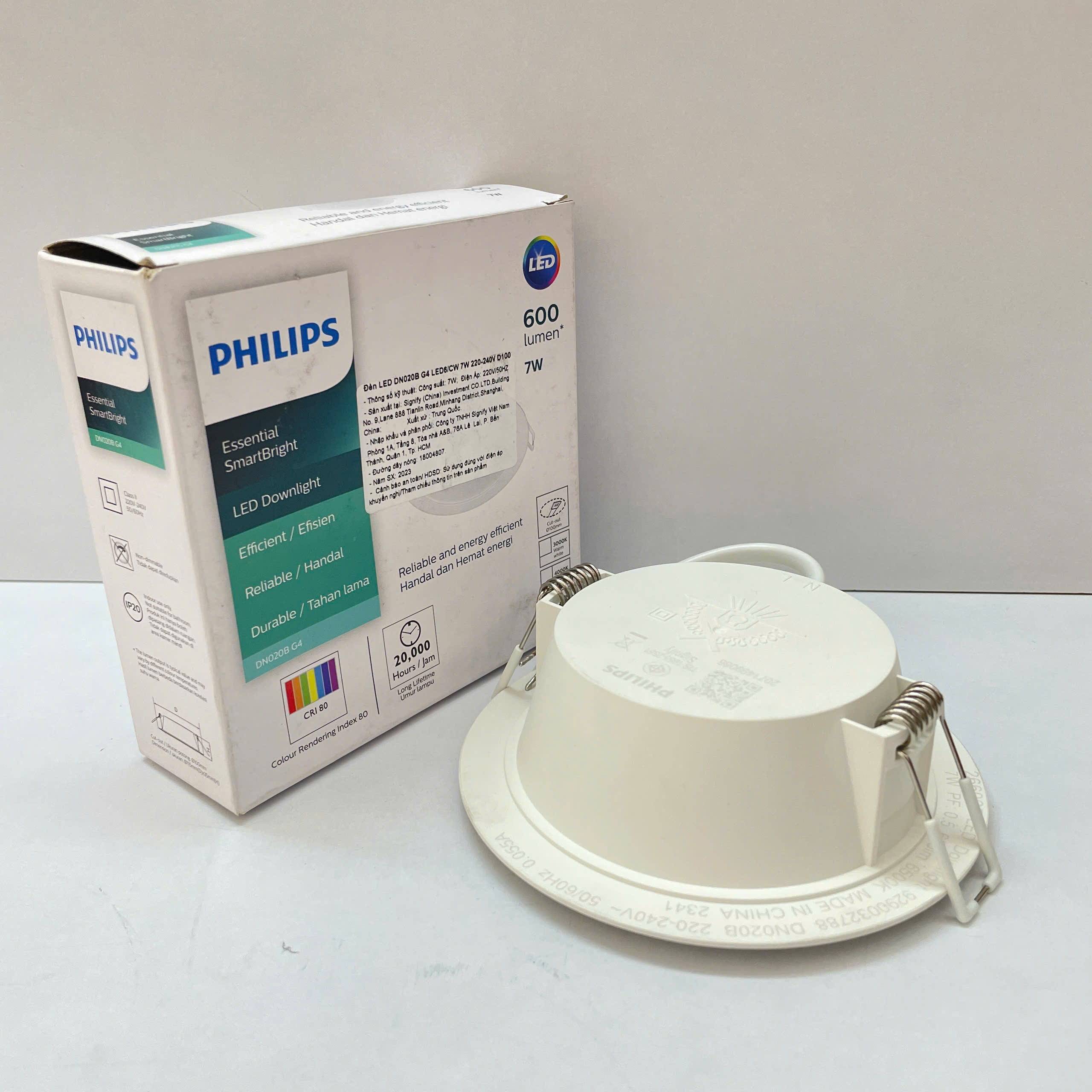 Ứng dụng đèn downlight Philips trong phòng khách