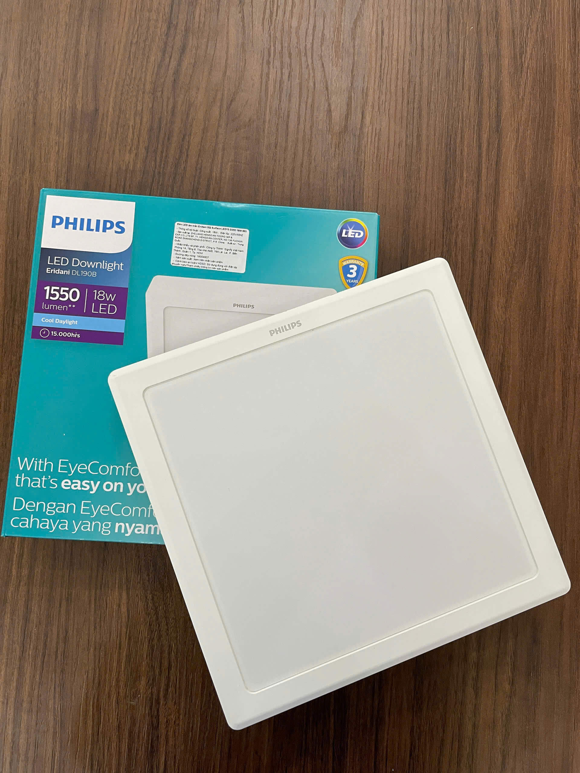 Thiết kế đèn Led ốp nổi vuông Philips Eridani SQ Surface 18W