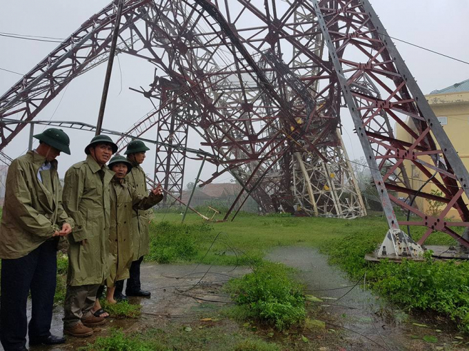 Tháp truyền hình đỗ sập tại Hà Tỉnh