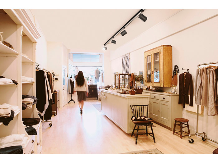 Đèn lắp thanh ray chiếu điểm Led Philips Tracklight ST030T 14W 5000K 220V quang thông 1200Lm Đèn lắp thanh ray chiếu điểm Led Philips Tracklight ST030T 14W 5000K 220V quang thông 1200Lm