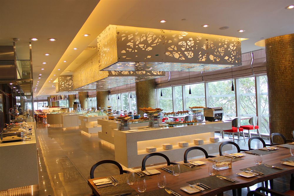 bóng đèn chiếu điểm Philips Master LED spotMV VLE D 4.3-50W GU10 830 40D bóng đèn chiếu điểm Philips Master LED spotMV VLE D 4.3-50W GU10 830 40D