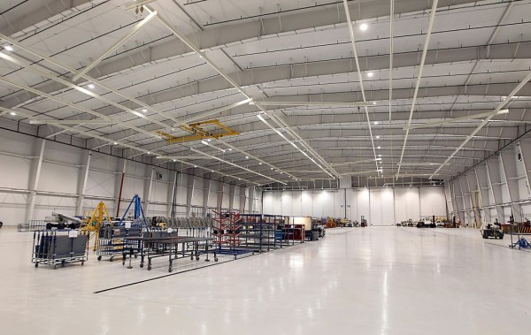 Đèn Highbay Fortimo LED Philips BYS698P 20KLM 857 Xitanium Dim 200W Đèn Highbay Fortimo LED Philips BYS698P 20KLM 857 Xitanium Dim 200W