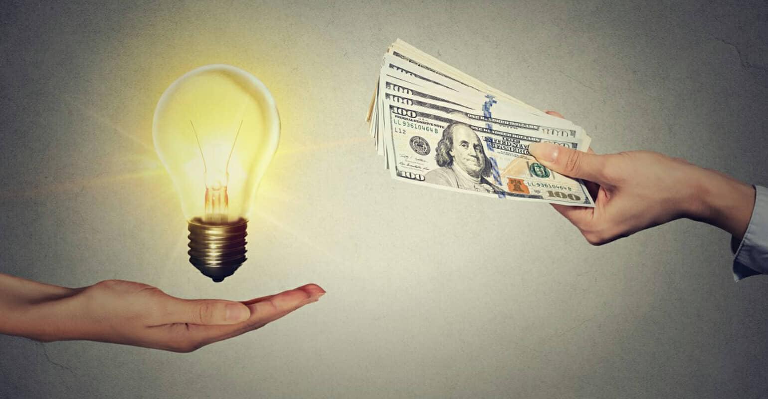 Tiết kiệm bằng cách thay thế bóng đèn dây tóc bằng đèn LED