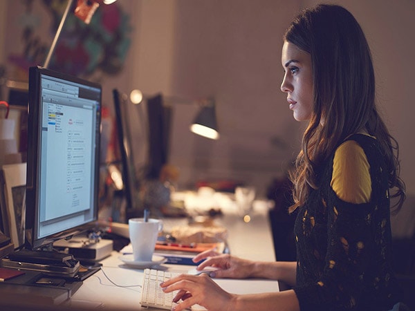 Môi trường làm việc thiếu ánh sáng Môi trường làm việc thiếu ánh sáng