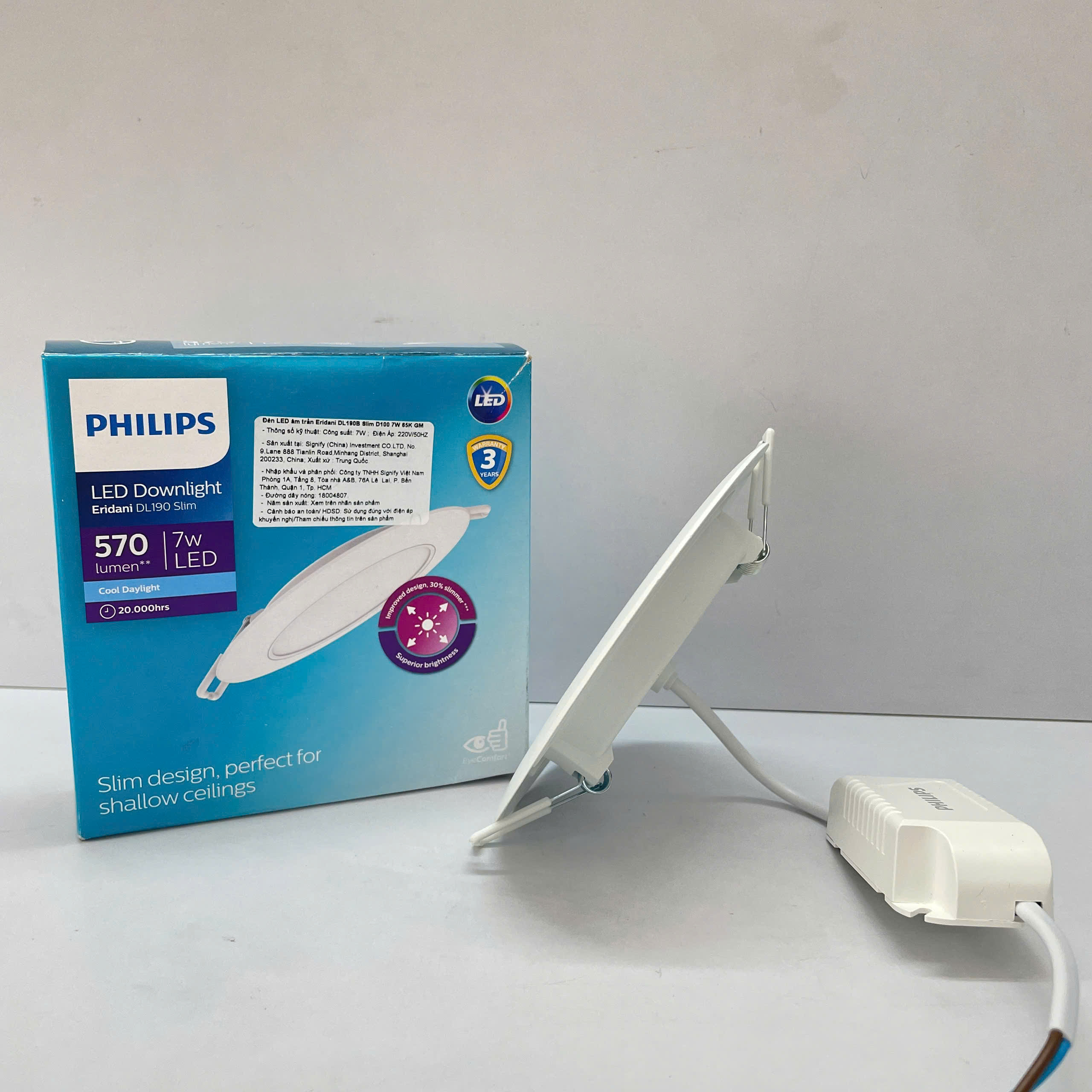 Ánh sáng tinh tế từ Đèn downlight âm trần siêu mỏng Led Philips Eridani DL190B Slim D100 7W 40K GM 4000K 570lm.