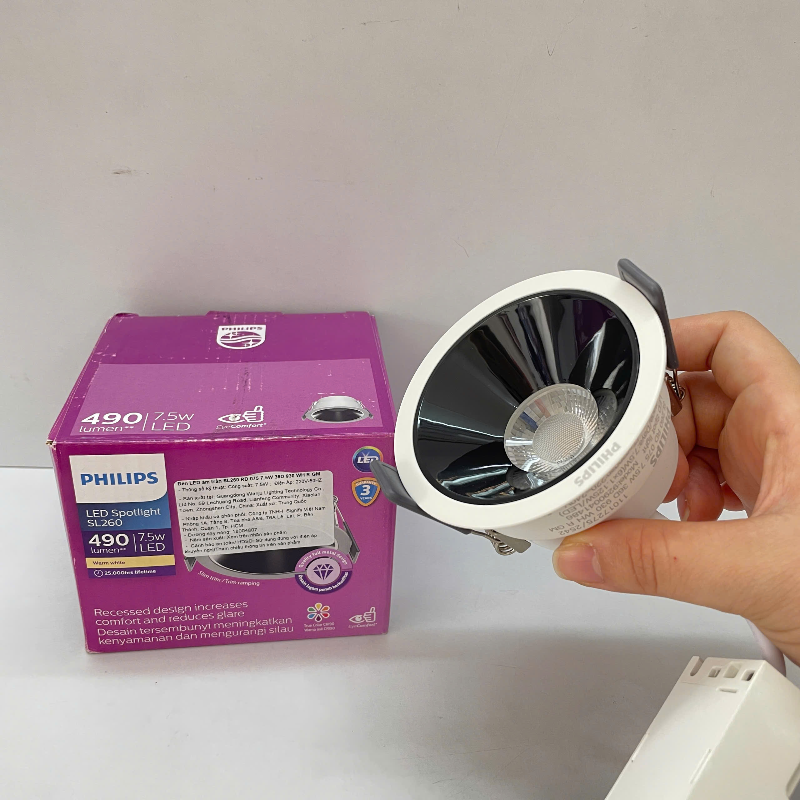 Đèn downlight âm trần chiếu điểm chóa sâu Led Philips SL260 RD 075 linh hoạt trong mọi không gian