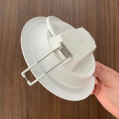 Ánh sáng định hình không gian. Khám phá Đèn downlight âm trần Led Philips DN027B Led SmartBright G3 LED9/NW 9W D125 RD 4000K 950lm – Nơi nghệ thuật chiếu sáng bắt đầu.