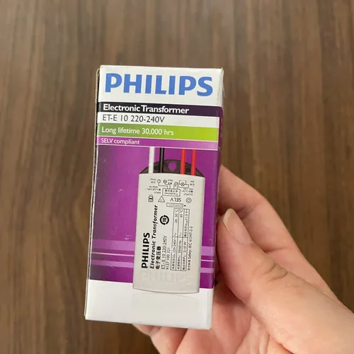 Sức Mạnh Bứt Phá: Khám Phá Bộ Nguồn Philips ET-E 10 LED — Nâng Tầm Chiếu Sáng Đẳng Cấp Của Bạn!