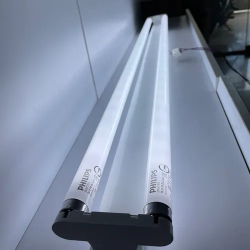 Tận Hưởng Sắc Màu Chân Thực Từng Khoảnh Khắc: Bóng đèn Philips TL-D90 36W/965 – Chuẩn D65, Khai Phóng Mọi Giác Quan.