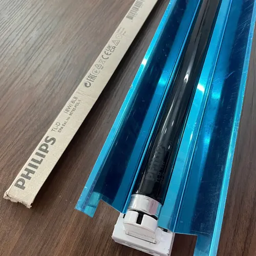 Mở Khóa Không Gian Huyền Ảo: H1 Bộ Máng Đèn UV Philips BLB – Công Nghệ Soi Màu Tinh Tế Cho Đẳng Cấp Thượng Lưu!
