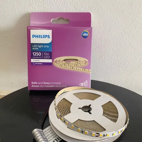 Kiến Tạo Không Gian Sống Đẳng Cấp: Khám phá Đèn trang trí LED dây Philips DLI320 5M 12W/M 4000K 1250LM 24V – Ánh sáng định hình phong cách.