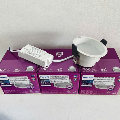 Đèn downlight âm trần chiếu sâu Led Philips DL260: Nơi Ánh Sáng Trở Thành Nghệ Thuật. Khám Phá Ngay.