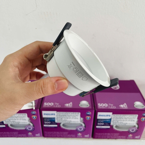 Đèn downlight âm trần chiếu sâu Led Philips DL260: Nơi Ánh Sáng Trở Thành Nghệ Thuật. Khám Phá Ngay.