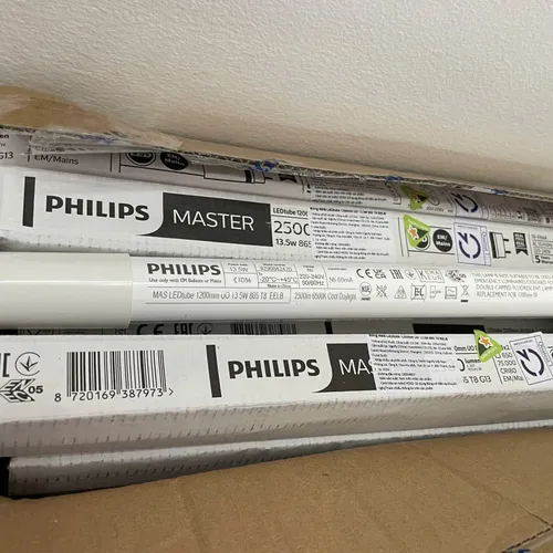 Ánh Sáng Của Tương Lai. Khám Phá Bóng Đèn Ledtube Philips Master LEDtube 1200mm UO 13.5W 865 T8 EELB 6500K 2500lm 75.000h.