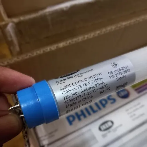 Kiến Tạo Ánh Sáng Tương Lai. Trải Nghiệm Bóng Đèn Ledtube Philips CorePro 18W.