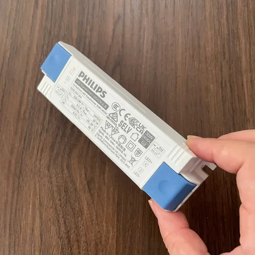 Kiến Tạo Ánh Sáng Tinh Tế. Khám Phá Nguồn Philips Driver CertaDrive 30W 24VDC.