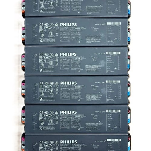 Trải nghiệm ánh sáng đỉnh cao với Bộ nguồn / Ballast/ tăng phô/ Driver Led Philips Xitanium XI FP 150W – Giải pháp chiếu sáng thông minh, tiết kiệm năng lượng và bền bỉ cho không gian sống đẳng cấp.
