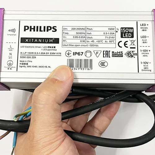 Tái Định Nghĩa Điều Khiển Ánh Sáng. Khám Phá Ngay Bộ Nguồn Philips Xitanium 150W DIM 5 Cấp.