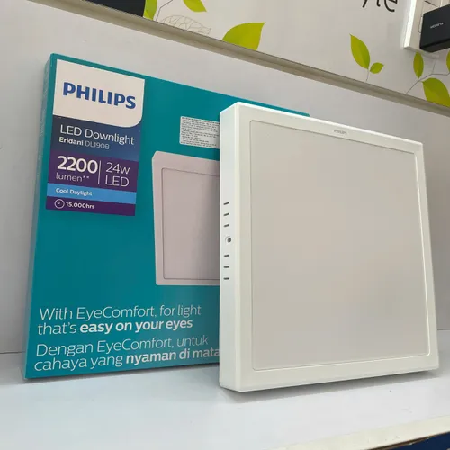 Ánh Sáng Tái Định Nghĩa Không Gian. Trải Nghiệm Đèn Led Ốp Nổi Vuông Philips Eridani SQ Surface 24W 6500K.