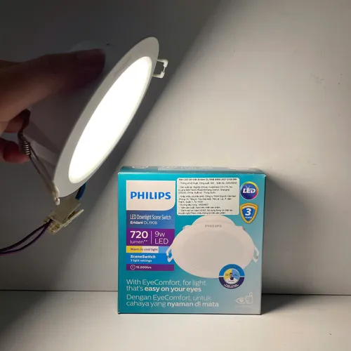 Kiến tạo mọi khoảnh khắc. Trải nghiệm không gian sống hoàn toàn mới với đèn downlight âm trần đổi màu Led Philips Eridani DL190B.