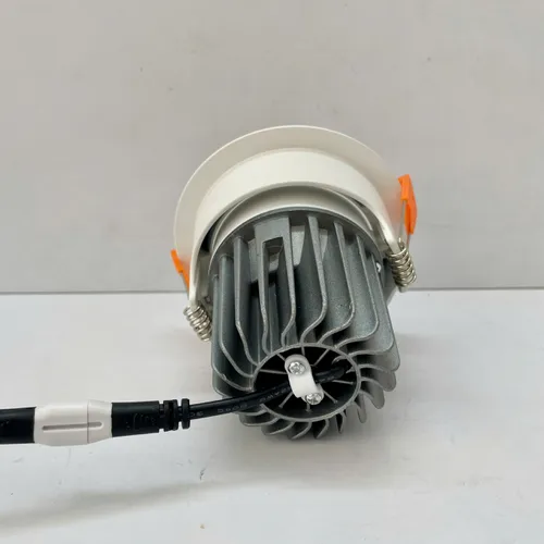 Tiết kiệm ngay với combo 2 bóng đèn LED Bulb Philips ESS LEDBulb 7W E27. Ánh Sáng Hoàn Hảo Cho Không Gian Của Bạn.