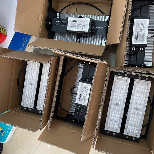 [Philips Inside] Đèn Pha LED Modules Chiếu Sáng Công Trường Xây Dựng Citilight CTL152M 100W LED150/CW 220-240V 15000LM