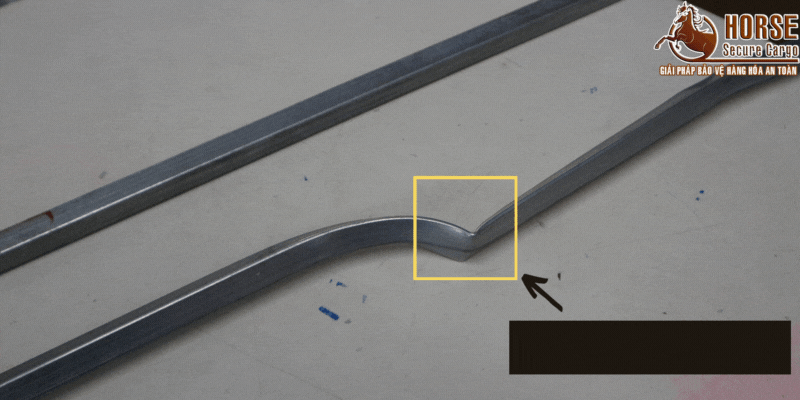 thanh sắt trên lưới quấn pallet bị biến dạng và không thể sử dụng thanh sắt trên lưới quấn pallet bị biến dạng và không thể sử dụng