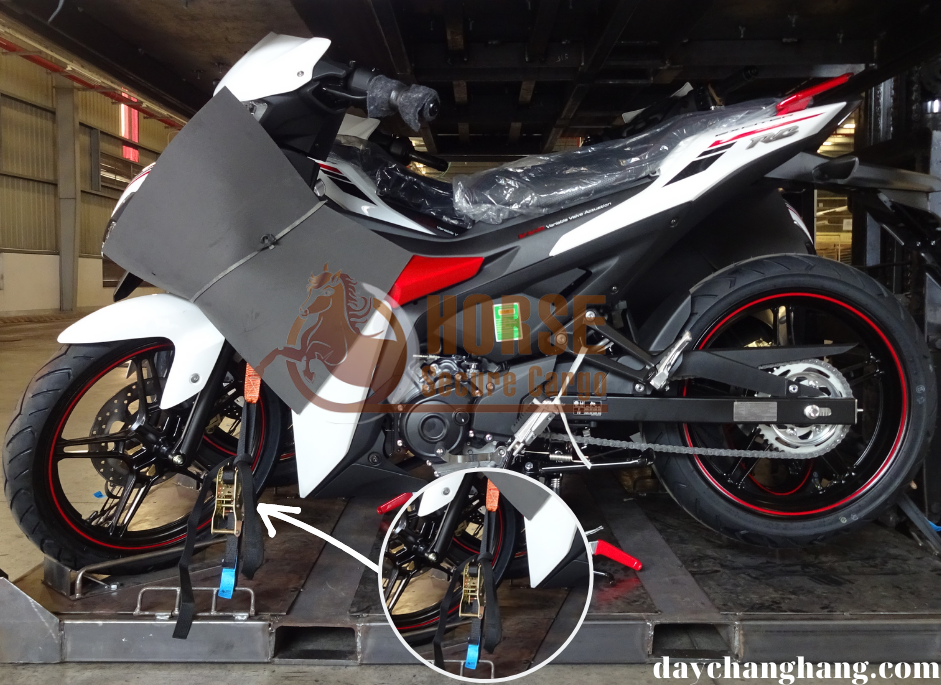 dây chằng tăng đơ giúp cố định xe yamaha giúp việc vận chuyển an toàn hơn dây chằng tăng đơ giúp cố định xe yamaha giúp việc vận chuyển an toàn hơn