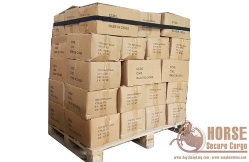 Ứng dụng Dây thun bản chằng pallet thay thế màng PE quấn pallet giúp giảm chi phí cho doanh nghiệp Ứng dụng Dây thun bản chằng pallet thay thế màng PE quấn pallet giúp giảm chi phí cho doanh nghiệp