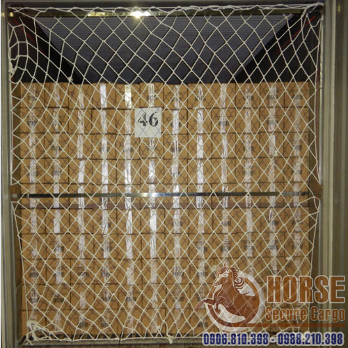 Lưới chắn container là giải pháp tốt cho hàng hóa không bị tràn Lưới chắn container là giải pháp tốt cho hàng hóa không bị tràn