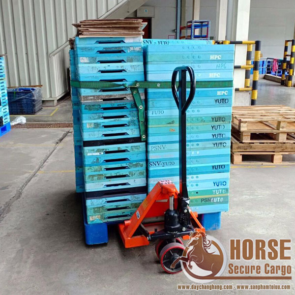 Ứng dụng Dây thun bản chằng pallet thay thế màng PE quấn pallet Ứng dụng Dây thun bản chằng pallet thay thế màng PE quấn pallet