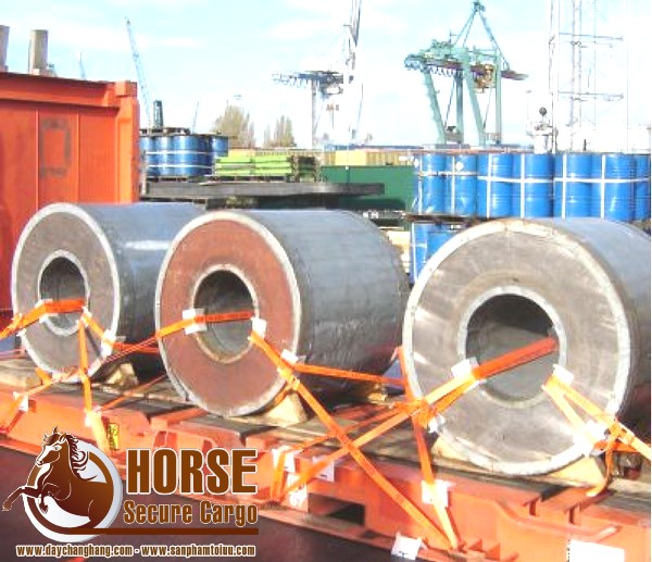 ung-dung-day-dai-vai-polyester ung-dung-day-dai-vai-polyester